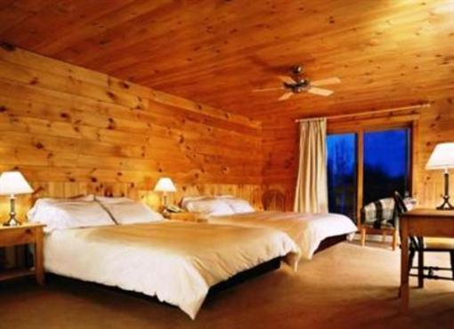 фото отеля Sacacomie Hotel Saint Alexis des Monts