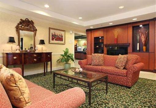 фото отеля Fairfield Inn & Suites Atlanta Six Flags Lithia Springs