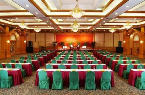 фото отеля Gladden Hotel Liaobu Dongguan