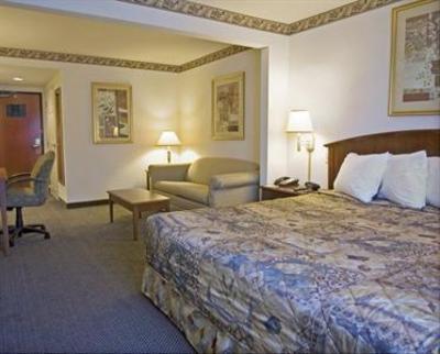фото отеля BEST WESTERN PLUS Coyote Point Inn