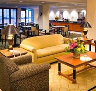 фото отеля BEST WESTERN PLUS Coyote Point Inn