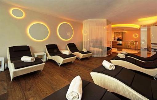 фото отеля Hotel Touring Santa Cristina Valgardena