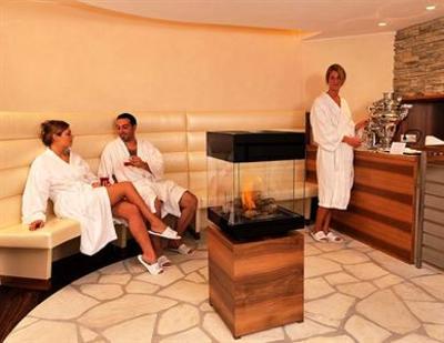 фото отеля Hotel Touring Santa Cristina Valgardena