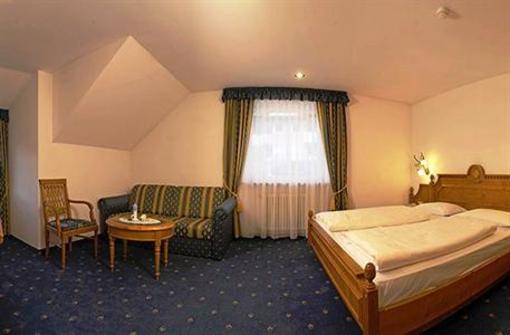 фото отеля Hotel Touring Santa Cristina Valgardena
