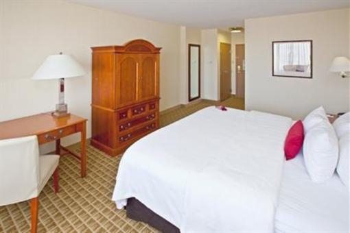 фото отеля Crowne Plaza Hotel Cincinnati North