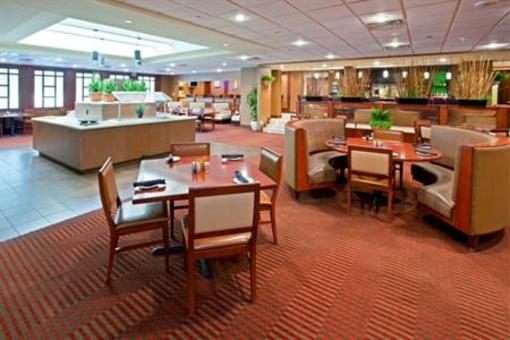 фото отеля Crowne Plaza Hotel Cincinnati North