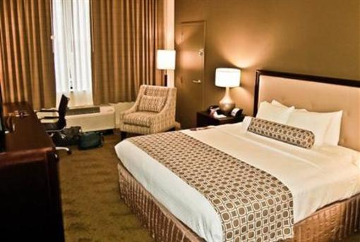 фото отеля Crowne Plaza Hotel Cincinnati North