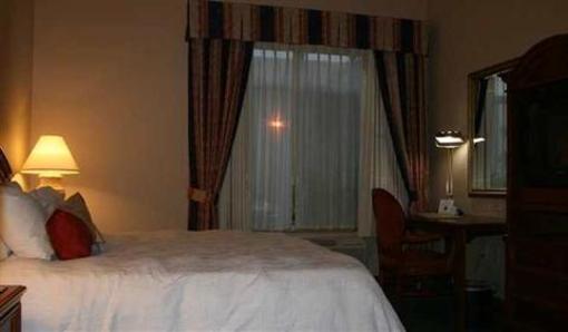 фото отеля Hilton Garden Inn Chesapeake