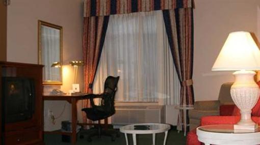 фото отеля Hilton Garden Inn Chesapeake