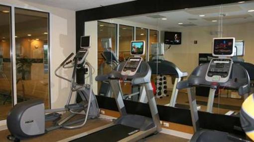 фото отеля Hilton Garden Inn Chesapeake
