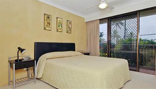 фото отеля Princess Palm On The Beach Apartments Gold Coast