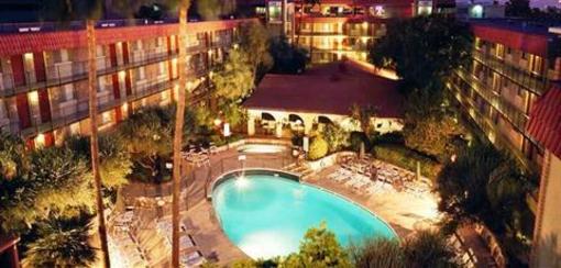 фото отеля Embassy Suites Phoenix Airport at 24th Street