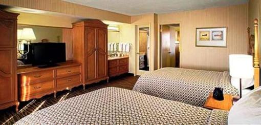 фото отеля Embassy Suites Phoenix Airport at 24th Street