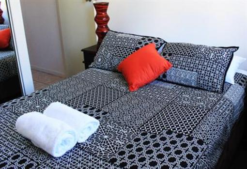 фото отеля Townsville Holiday Apartments