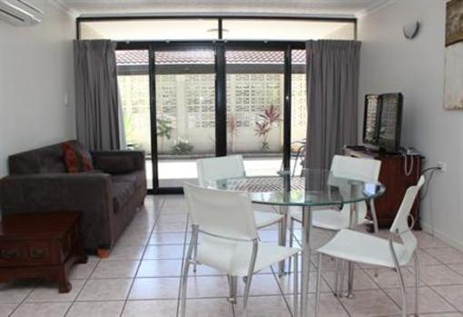 фото отеля Townsville Holiday Apartments