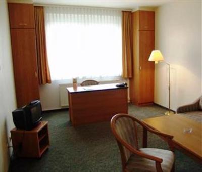 фото отеля Hotel Kubrat an der Spree Berlin