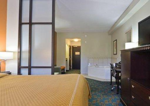 фото отеля Comfort Suites Knoxville