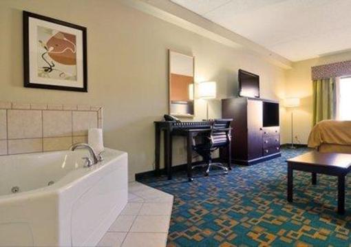 фото отеля Comfort Suites Knoxville