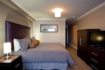 фото отеля Sandman Hotel & Suites Calgary South