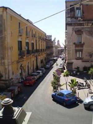 фото отеля Crociferi Bed and Breakfast Catania