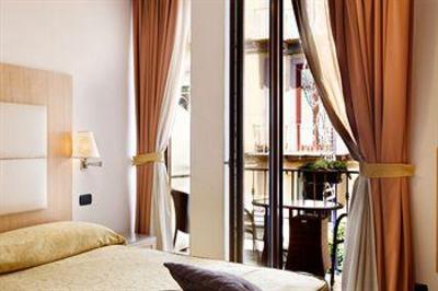 фото отеля Hotel Sorrento City