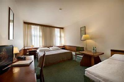 фото отеля Hotel U Tri Korunek (Three Crowns)