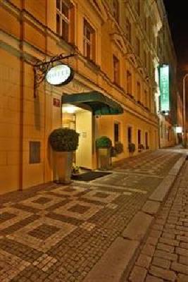 фото отеля Hotel U Tri Korunek (Three Crowns)