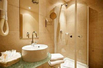 фото отеля First Hotel Calenzano