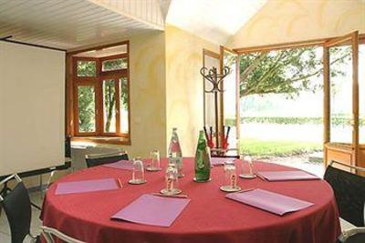 фото отеля Le Domaine Des Cigognes Hotel Ennevelin