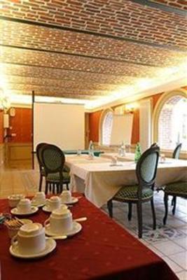фото отеля Le Domaine Des Cigognes Hotel Ennevelin