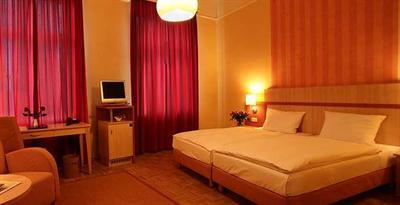 фото отеля Sternhotel Bonn