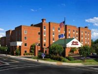 Hampton Inn and Suites Charlottesville - At The University