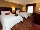 фото отеля Hampton Inn and Suites Charlottesville - At The University