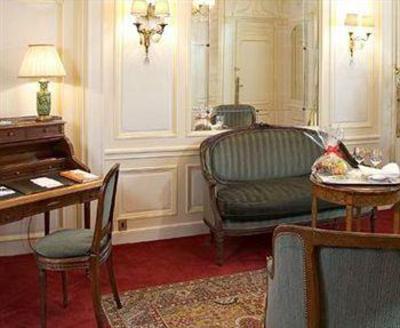 фото отеля Hotel Raphael Paris