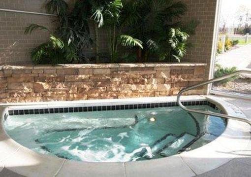 фото отеля Cambria Suites Akron-Canton Airport