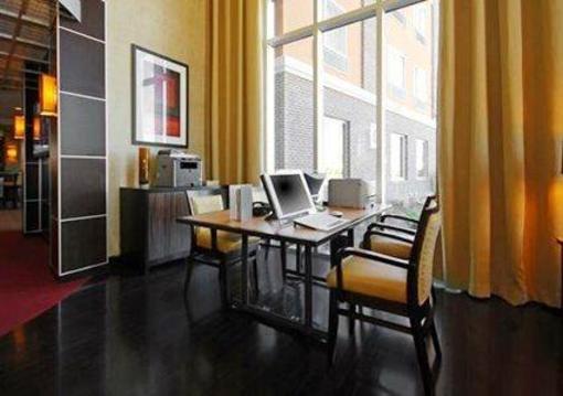 фото отеля Cambria Suites Akron-Canton Airport