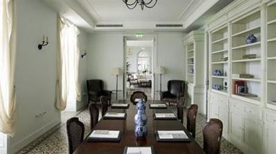 фото отеля Poseidonion Grand Hotel