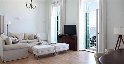 фото отеля Poseidonion Grand Hotel