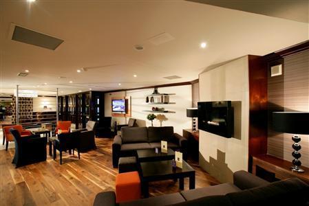 фото отеля Glasgow Pond Hotel