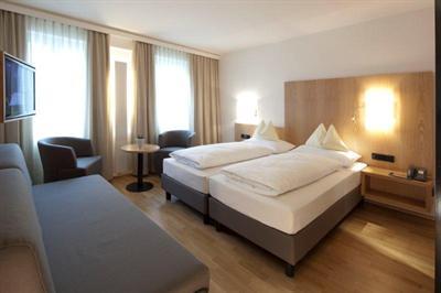фото отеля Maximilian Hotel Innsbruck