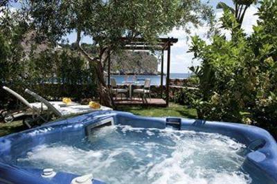 фото отеля La Plage Resort
