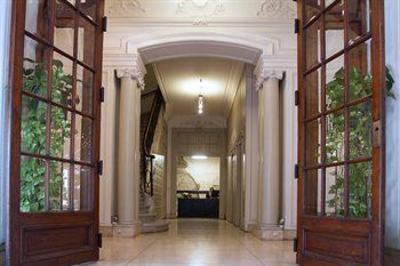 фото отеля Forcadell Apartments