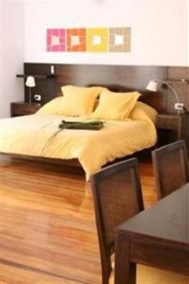 фото отеля Forcadell Apartments