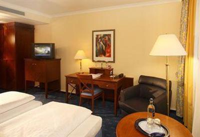 фото отеля Ramada Hotel Kassel City Centre