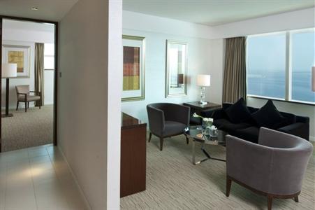 фото отеля Crowne Plaza Dubai Festival City