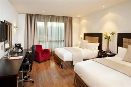 фото отеля Crowne Plaza Madrid Airport