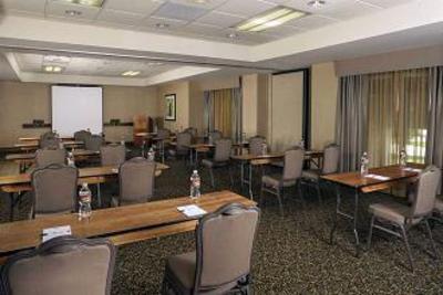 фото отеля Homewood Suites Dallas-Market Center