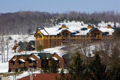 фото отеля Hope Lake Lodge & Indoor Waterpark