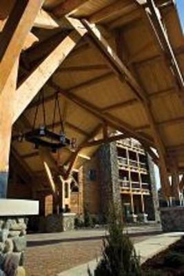 фото отеля Hope Lake Lodge & Indoor Waterpark