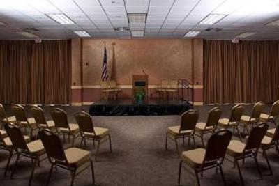 фото отеля Hope Lake Lodge & Indoor Waterpark